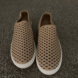 Steve Madden slide on taupe tennies